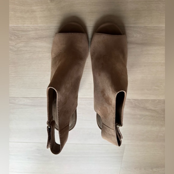 Aldo Taupe Peep-Toe Slingback Block Heel (Size 6.5) - Picture 2 of 7